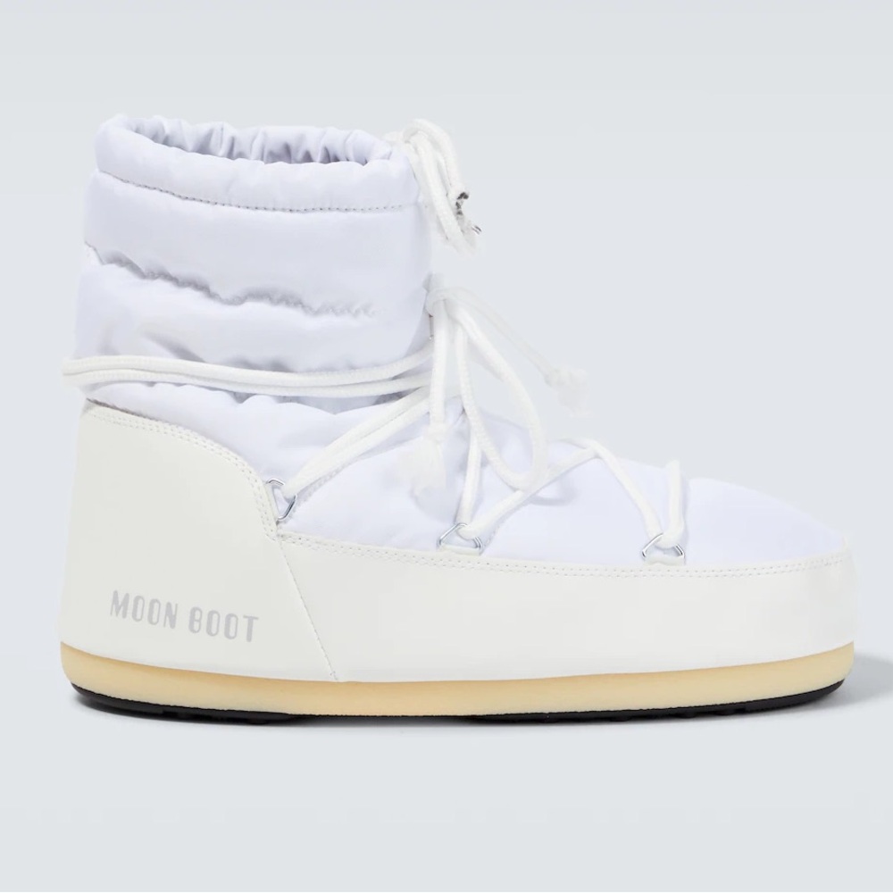 Moon Boot | Light Low Nylon | Women's White and Cream Winter Boots